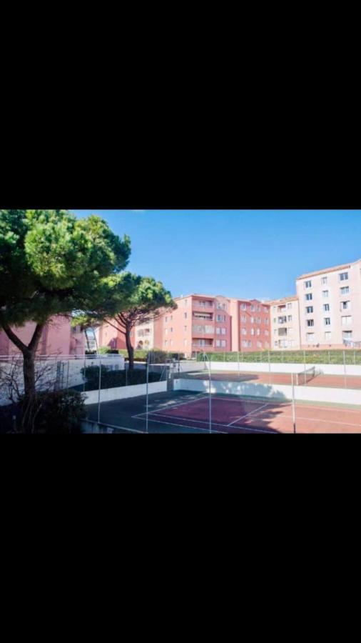 Grand Studio Bord De Mer Plus Piscine Sète Esterno foto